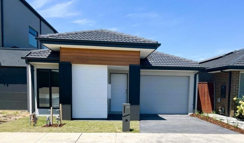 28 Keskadale Way, Clyde North, Clyde North - Image 1