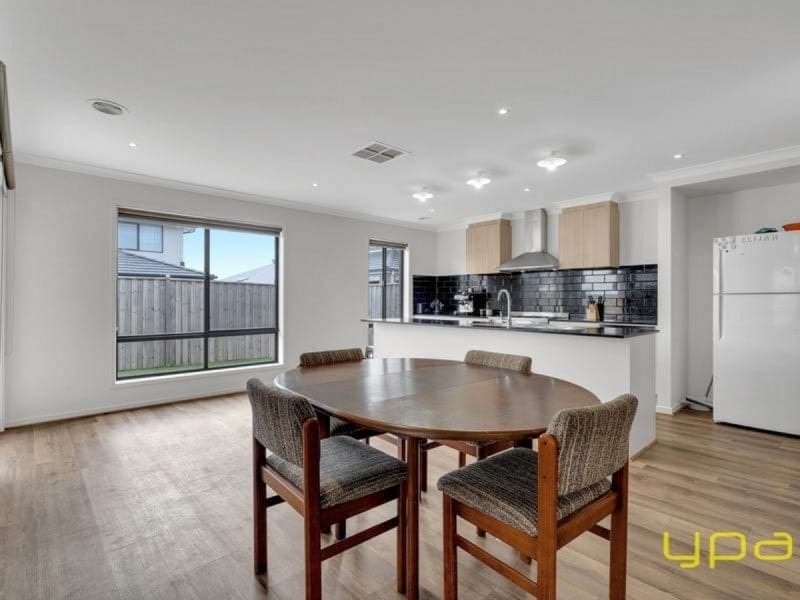 25 Merano Circuit CRANBOURNE SOUTH VIC, Cranbourne South - Thumbnail 3