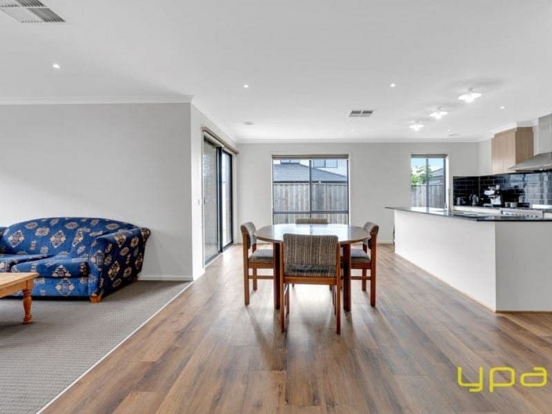 25 Merano Circuit CRANBOURNE SOUTH VIC, Cranbourne South - Thumbnail 5