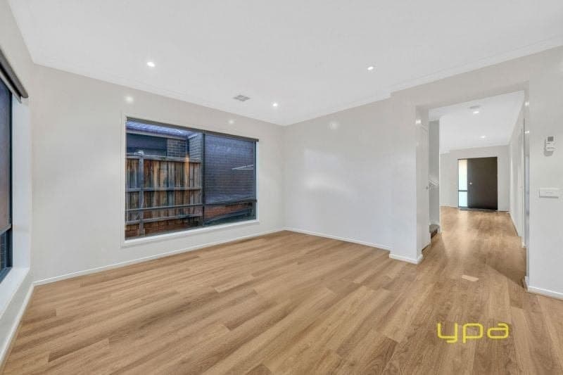 14 Romulus Crescent, Cranbourne West, Cranbourne West - Thumbnail 8