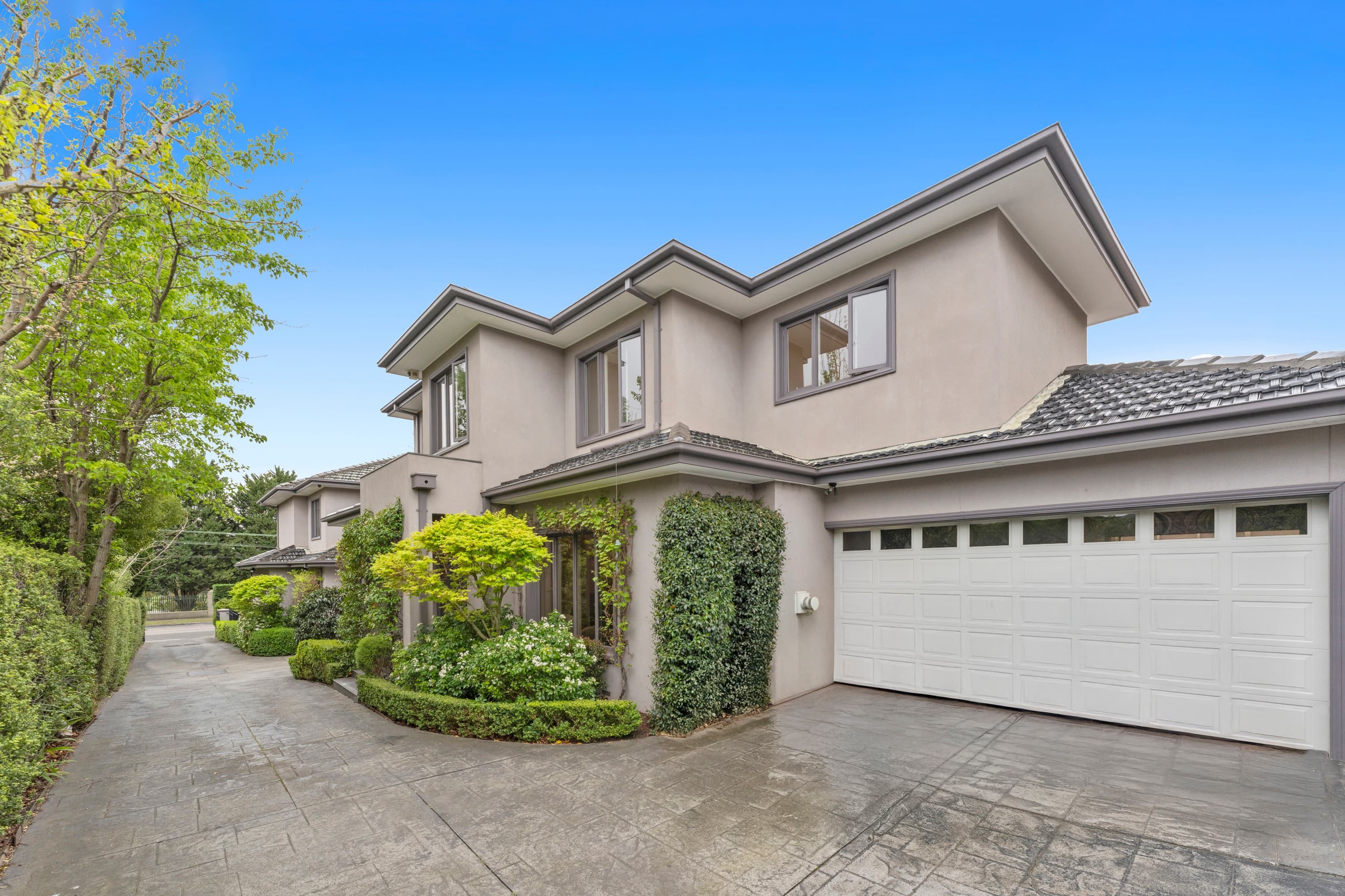 2/322 Cotham Road, Kew - Image 1