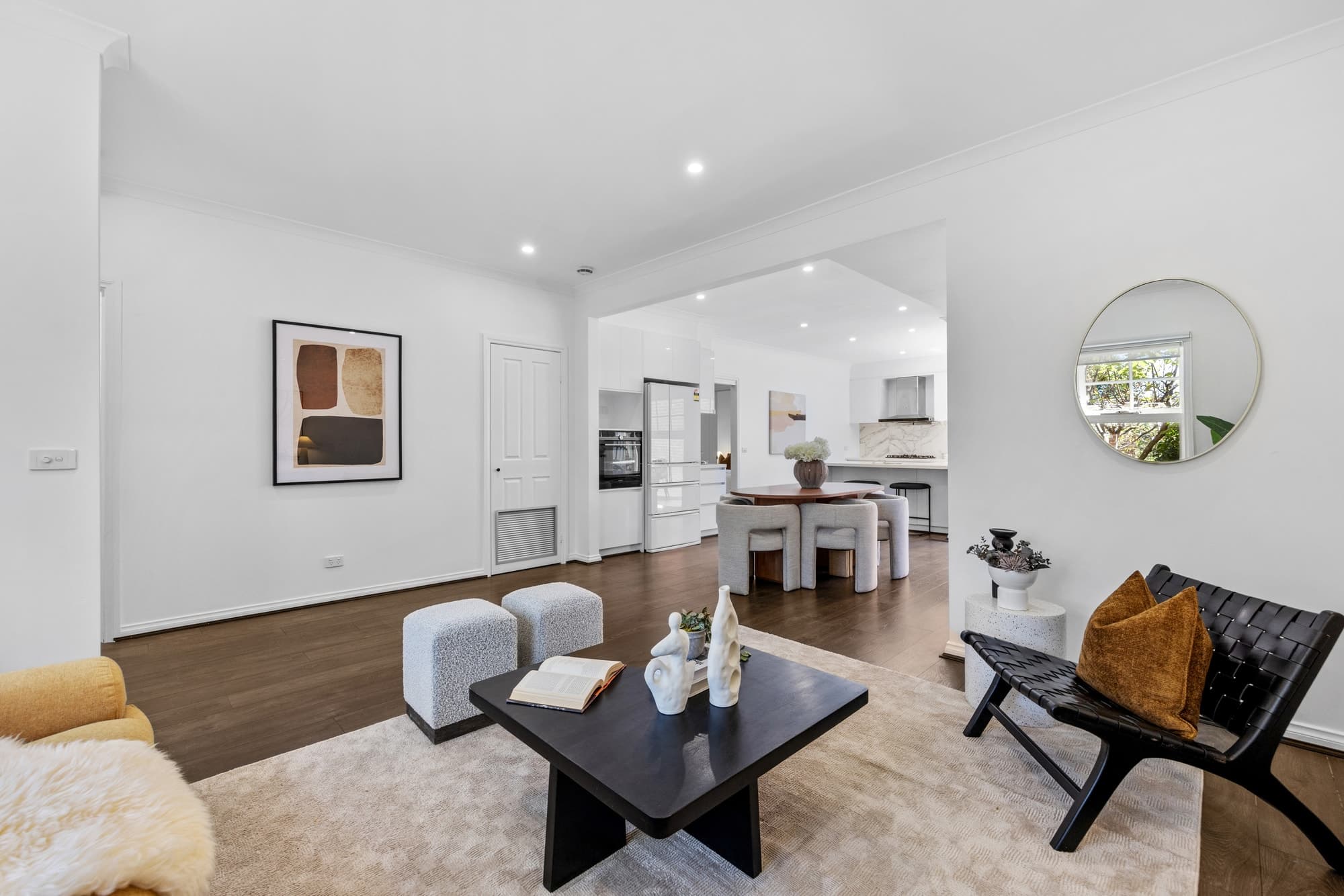 1 Hannaslea Street, Box Hill - Thumbnail 3