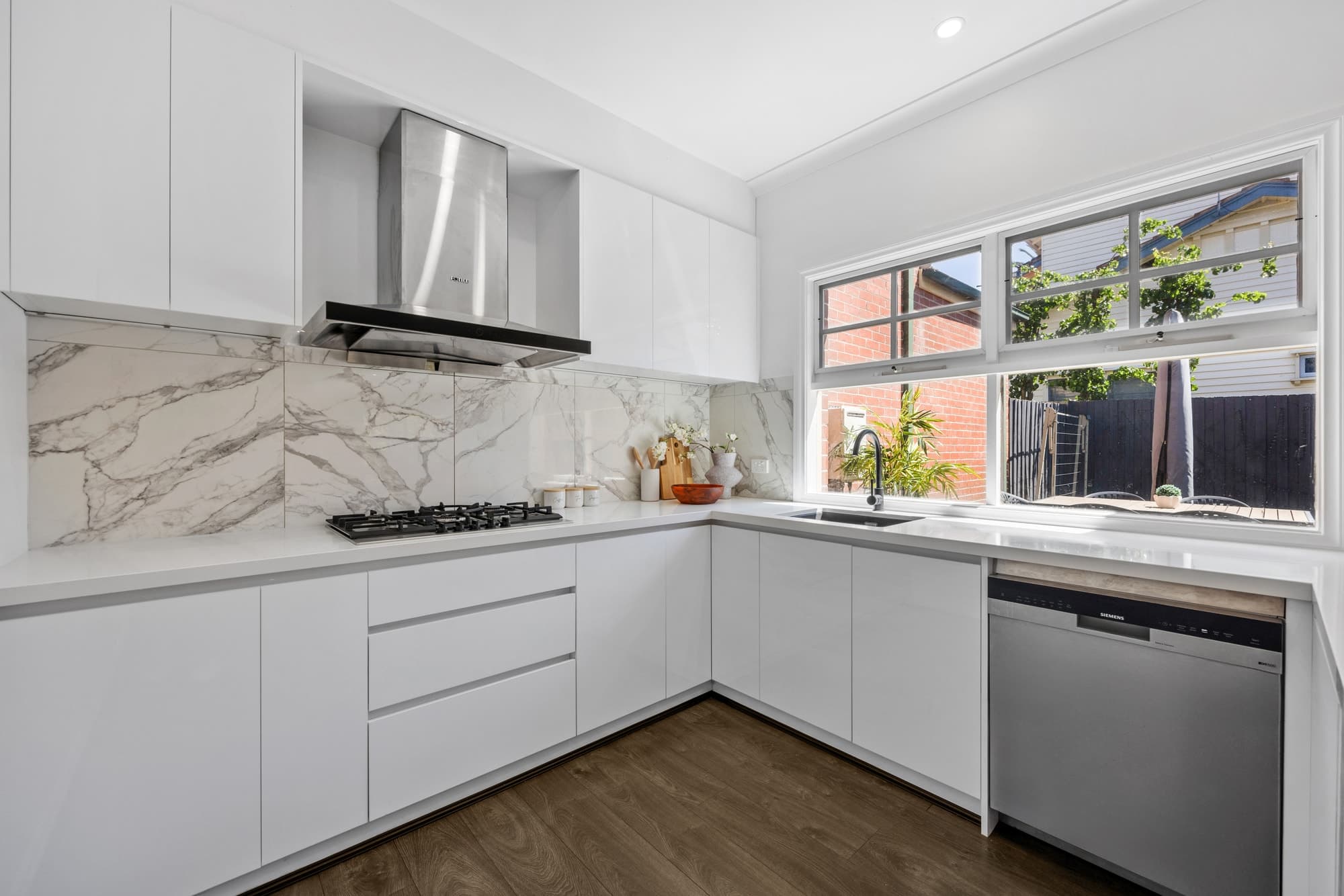 1 Hannaslea Street, Box Hill - Thumbnail 7