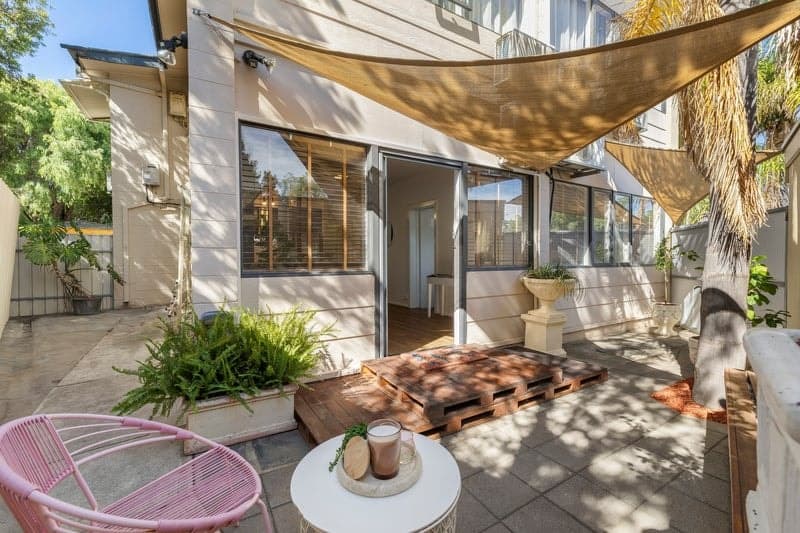 2/2 Owen Street, Plympton - Image 1