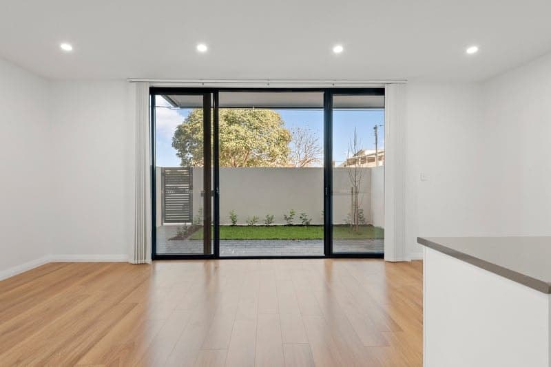2/1 Charles Street, Plympton - Thumbnail 2
