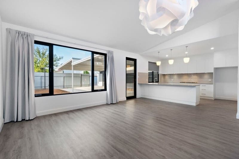 12A Nottingham Crescent, Glandore - Thumbnail 4