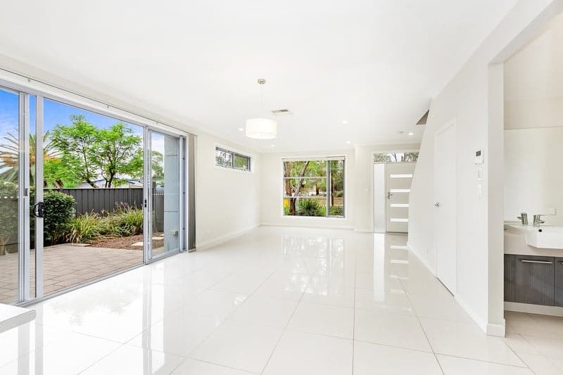 2E Waratah Square, Seacombe Gardens - Thumbnail 4