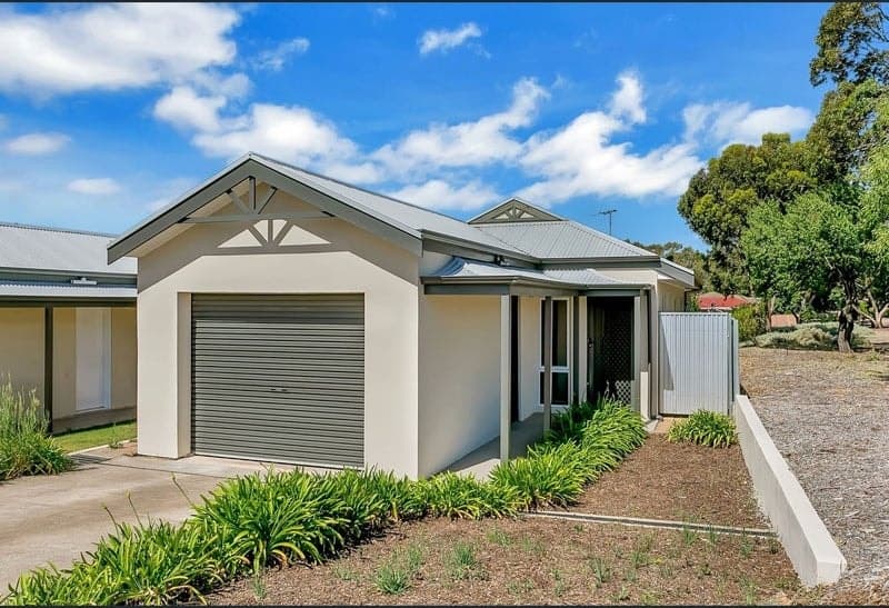 8 Dalkeith Avenue, Morphett Vale - Image 1