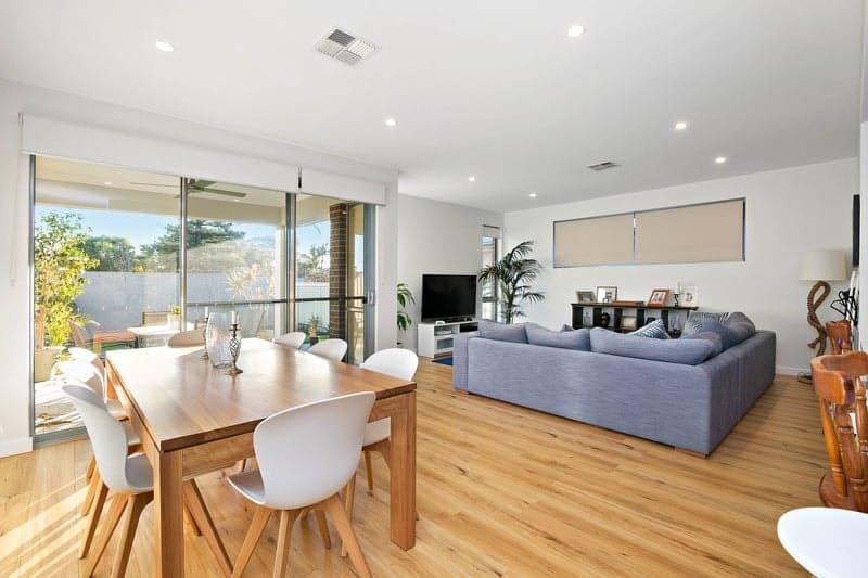 16a Filmer Avenue, Glengowrie - Thumbnail 2
