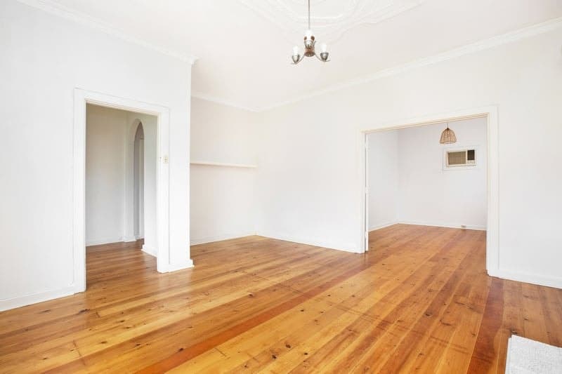 8 Pembroke Avenue, Netley - Thumbnail 2
