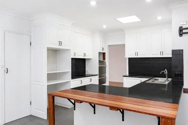 9 Nolan Place, West Lakes Shore - Thumbnail 3