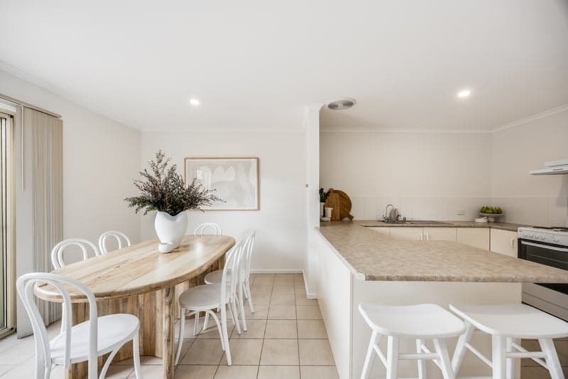 2/15 Arnold Drive, Mitchell Park - Thumbnail 5