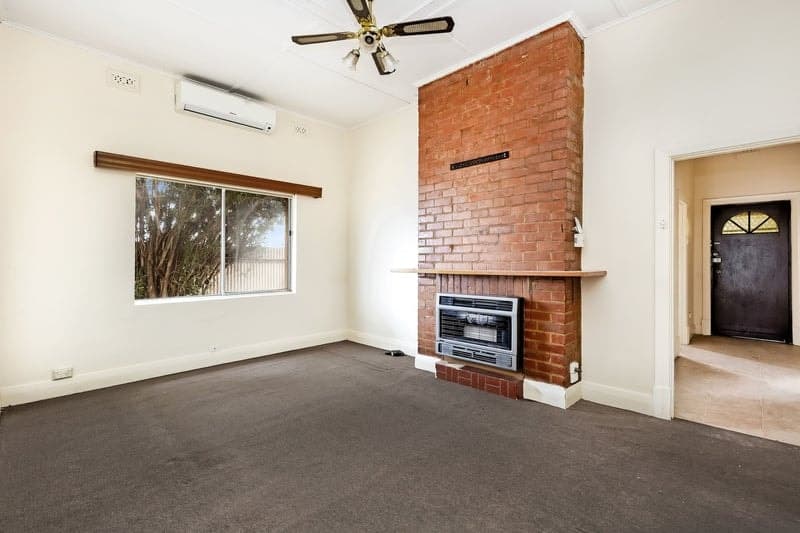 1 Lincoln Avenue, Plympton - Thumbnail 2