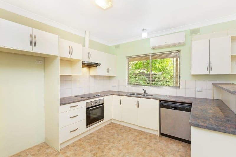 24 St Andrews Crescent, Novar Gardens - Thumbnail 4