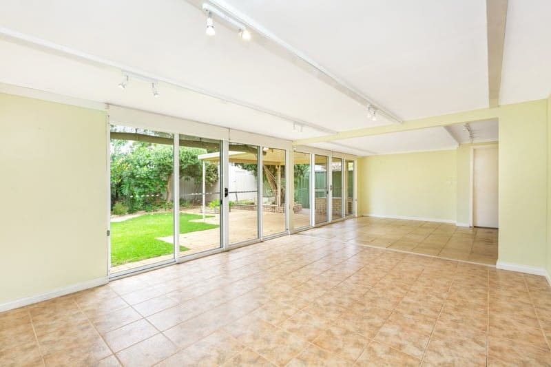 24 St Andrews Crescent, Novar Gardens - Thumbnail 5