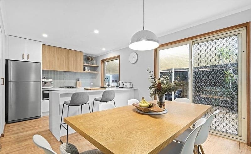 1/9 Yorktown Crescent, Henley Beach South - Thumbnail 2