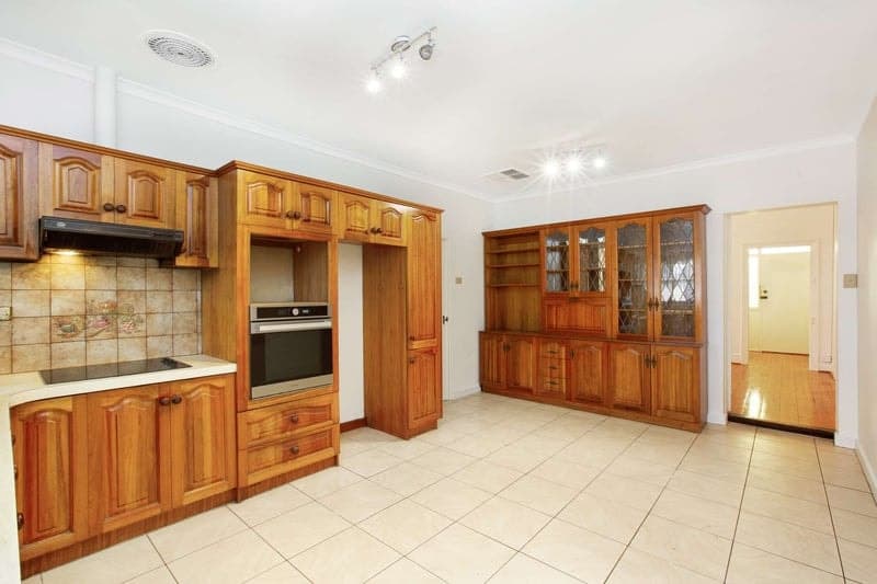 8 Somerset Avenue, Hilton - Thumbnail 3