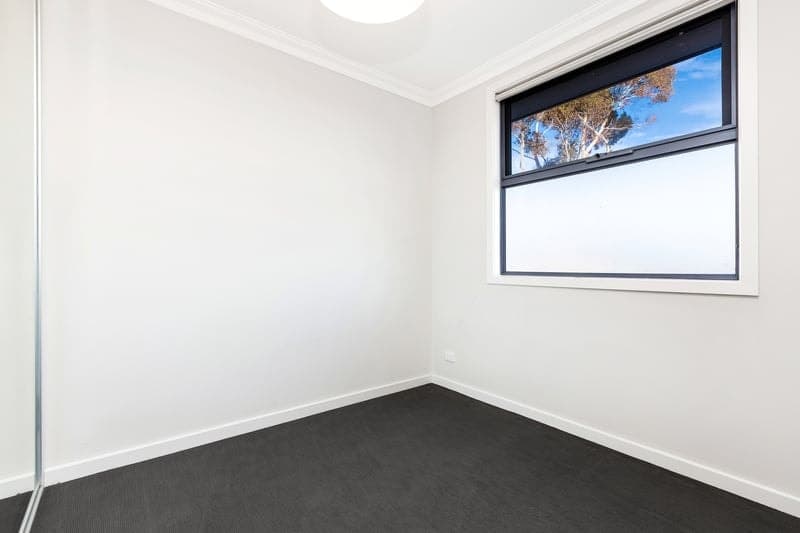 2C Waratah Square, Seacombe Gardens - Thumbnail 7