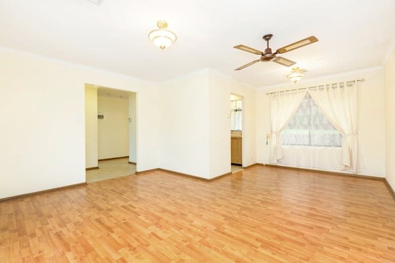 36 Judith Crescent, Morphett Vale - Thumbnail 2