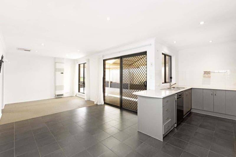 5 Antonio Street, Huntfield Heights - Thumbnail 3