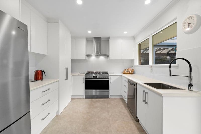 10 Gretel Crescent, Hallett Cove - Thumbnail 6