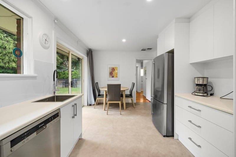 10 Gretel Crescent, Hallett Cove - Thumbnail 8