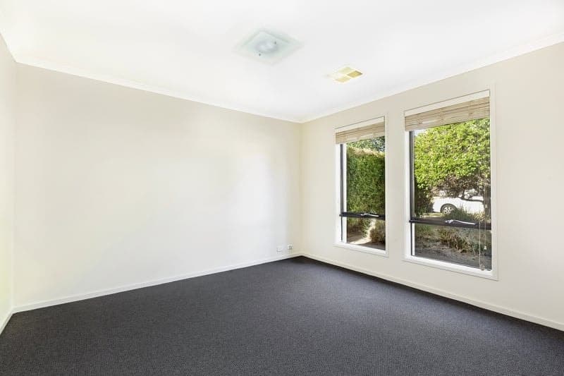 30 Clacton Road, Dover Gardens - Thumbnail 2