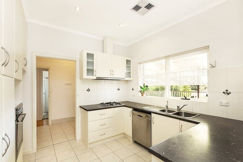 107 Warri Parri Drive, Flagstaff Hill - Thumbnail 2