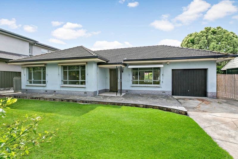6 Mackirdy Street, Fulham - Image 1