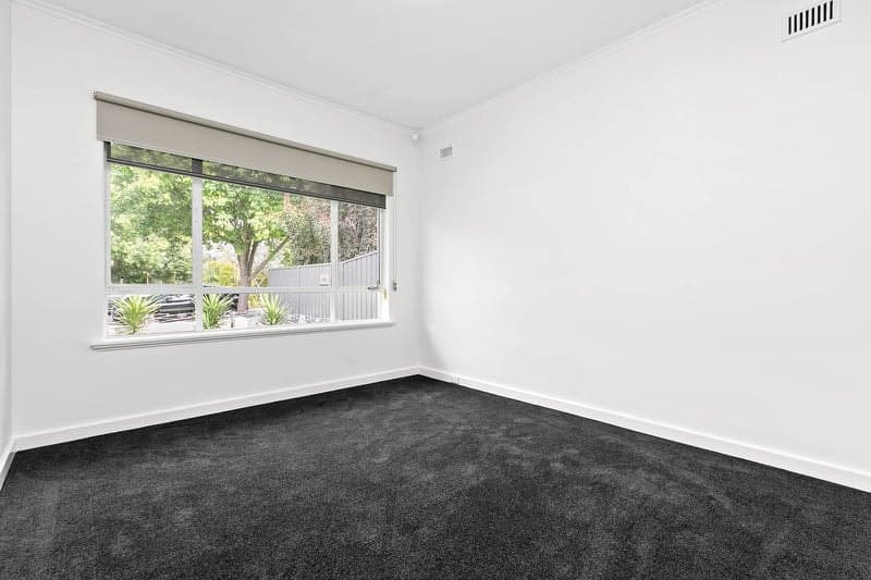 6 Mackirdy Street, Fulham - Thumbnail 6