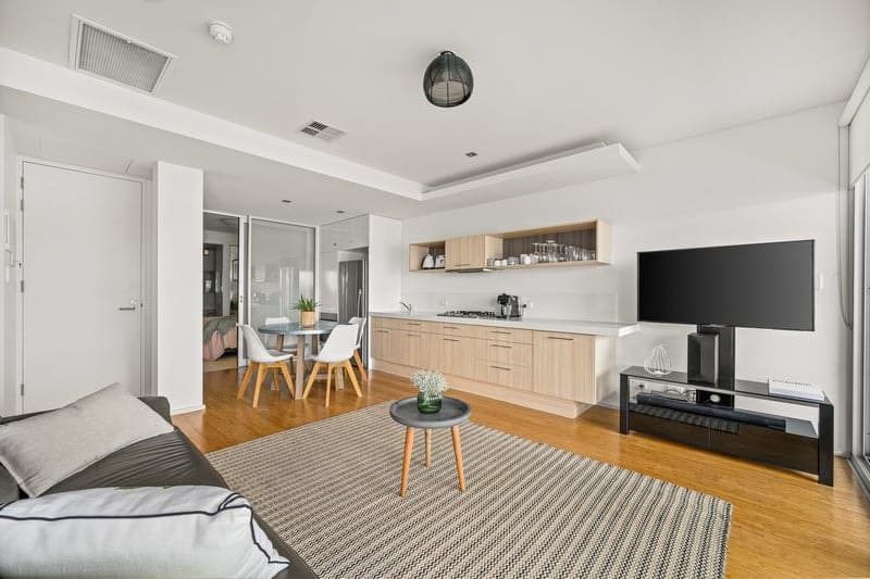 406/272-276 Flinders Street, Adelaide - Thumbnail 2
