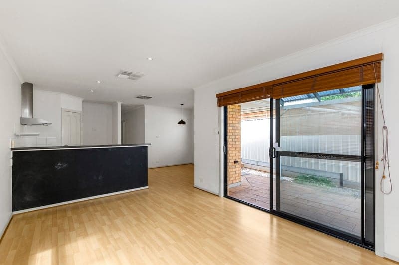 4A Spring Street, Seacombe Gardens - Thumbnail 5