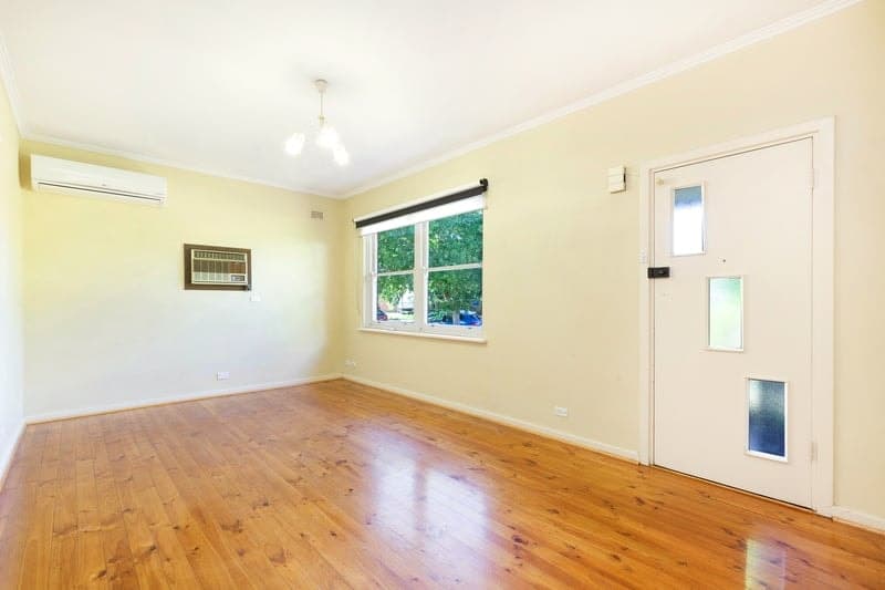 124 Halsey Road, Henley Beach South - Thumbnail 2
