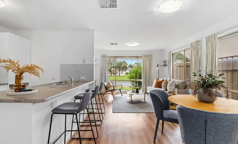 11 Chamberlain Drive, Christie Downs - Thumbnail 4