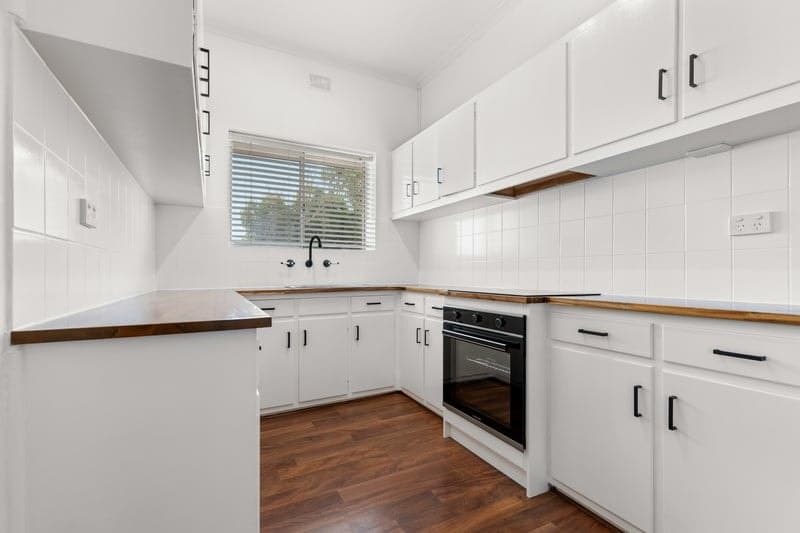 6/8 Renwick Street, West Beach - Thumbnail 3
