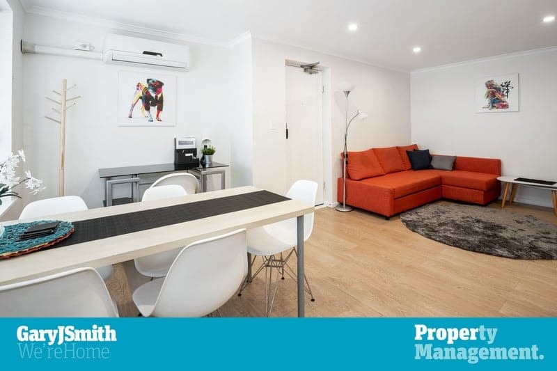 11/10-12 Gordon Street, Glenelg - Thumbnail 2