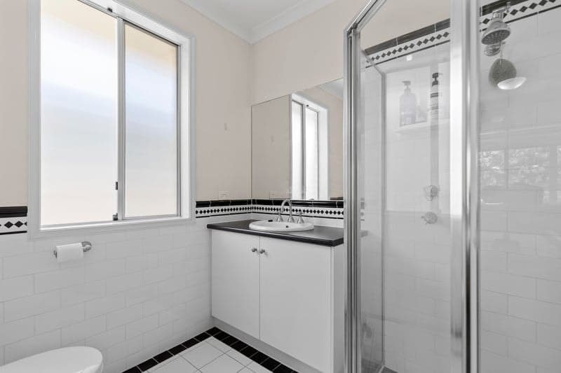 49 Lyndhurst Road, Seaford - Thumbnail 3