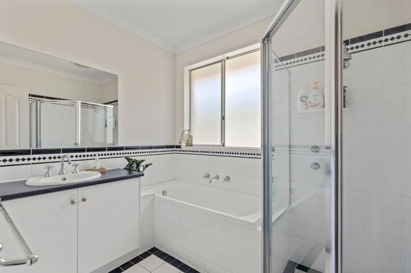 49 Lyndhurst Road, Seaford - Thumbnail 8