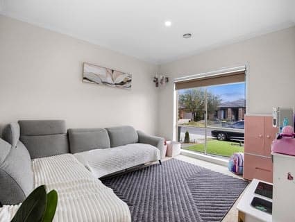 6 Firecrest Road, Manor Lakes - Thumbnail 4