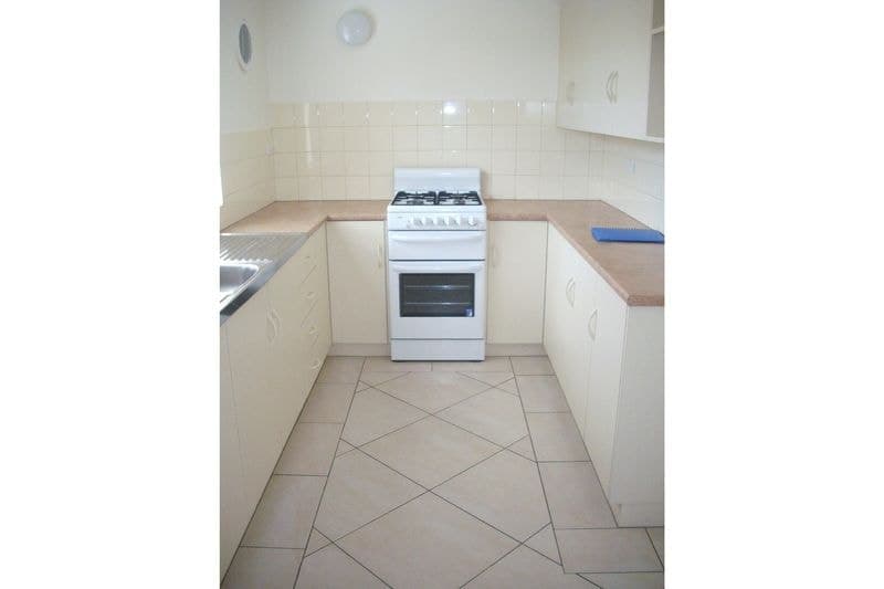 9/2-3 Birchmore Close, Plympton - Image 1