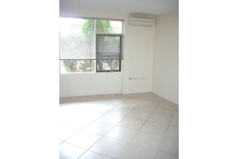 9/2-3 Birchmore Close, Plympton - Thumbnail 3