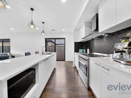 17 Quince Road, Manor Lakes - Thumbnail 4