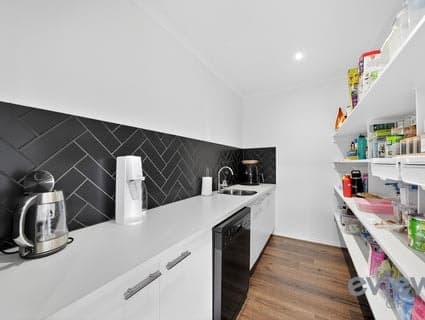 17 Quince Road, Manor Lakes - Thumbnail 5