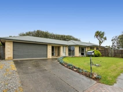 18 Marquis Avenue, Mornington - Image 1