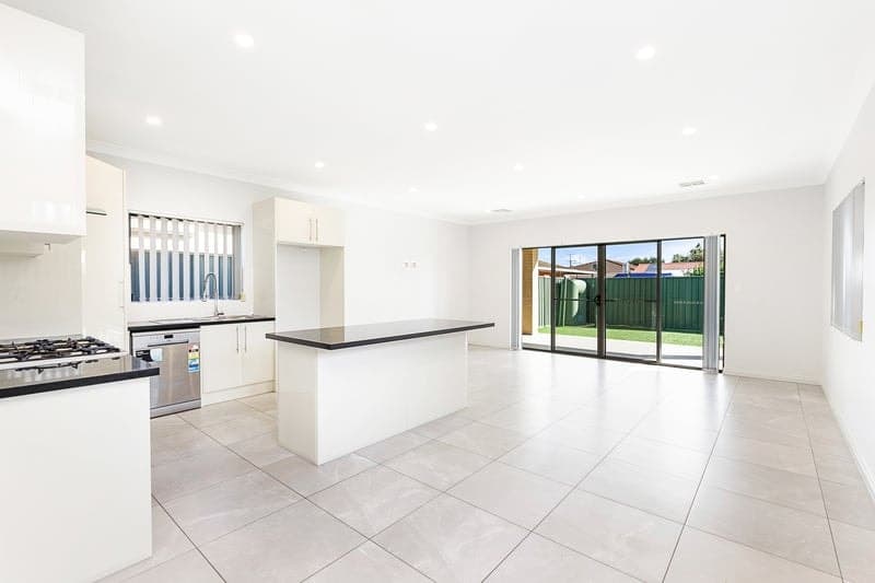 47a Wood Street, South Plympton - Thumbnail 3