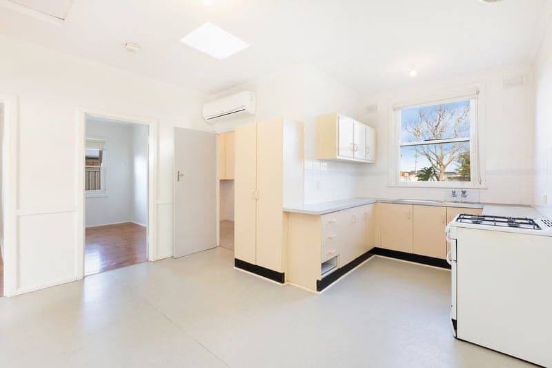 12 Dunbar Avenue, Morphettville - Thumbnail 2