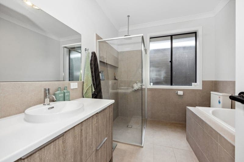 11a Gove Road, Enfield - Thumbnail 5