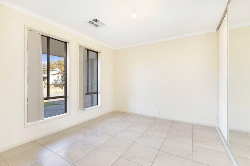 8 Burton Bank, Aldinga Beach - Thumbnail 7