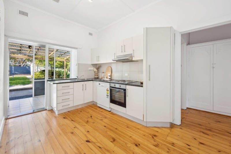 11 Moldavia Street, Glandore - Thumbnail 5