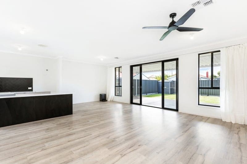 11 Paqualin Street, Hendon - Thumbnail 3